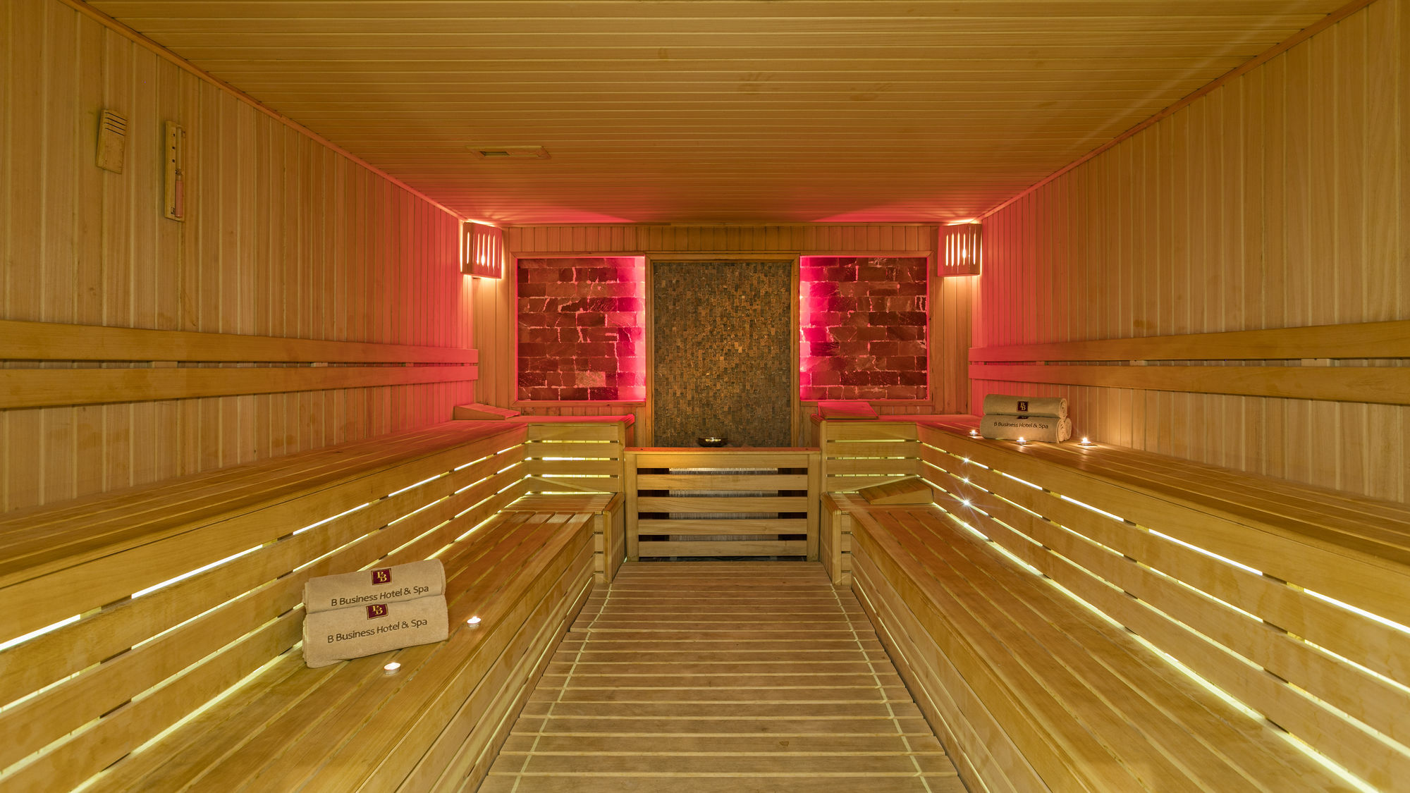 B Business Hotel & Spa Antalya Exterior photo